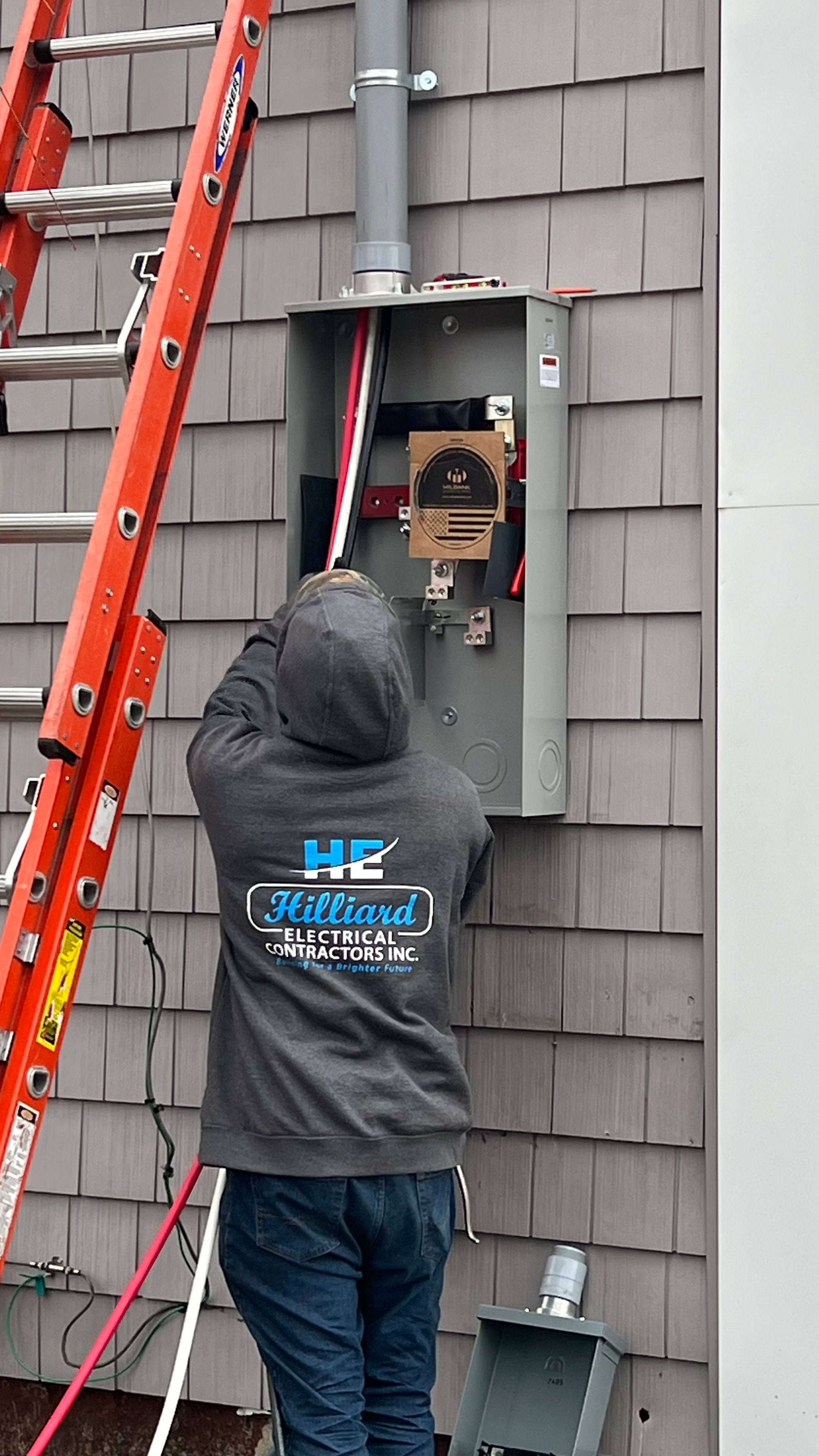 Hilliard electrician at work on residential wiring